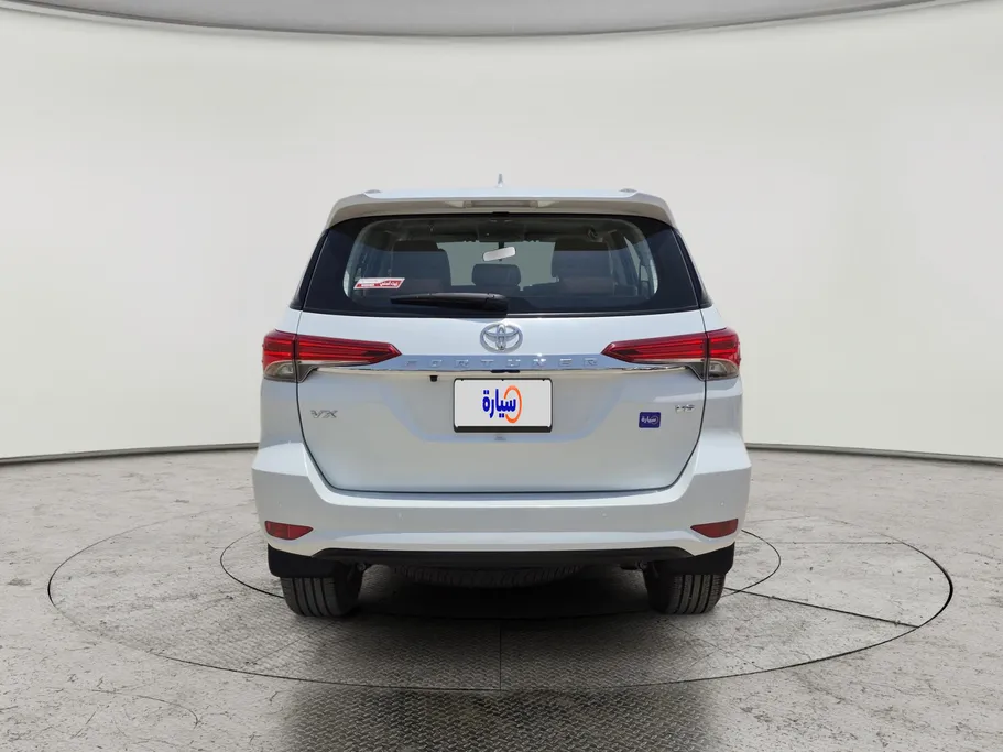 2023 Toyota Fortuner VX 