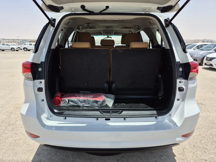 2023 Toyota Fortuner VX 