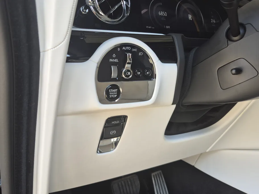 2024 Rolls Royce Spectre  