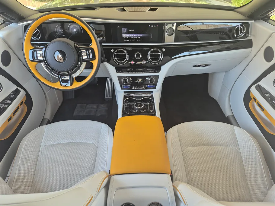 2024 Rolls Royce Spectre  