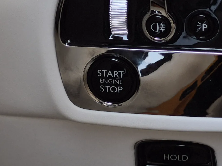 2024 Rolls Royce Spectre  