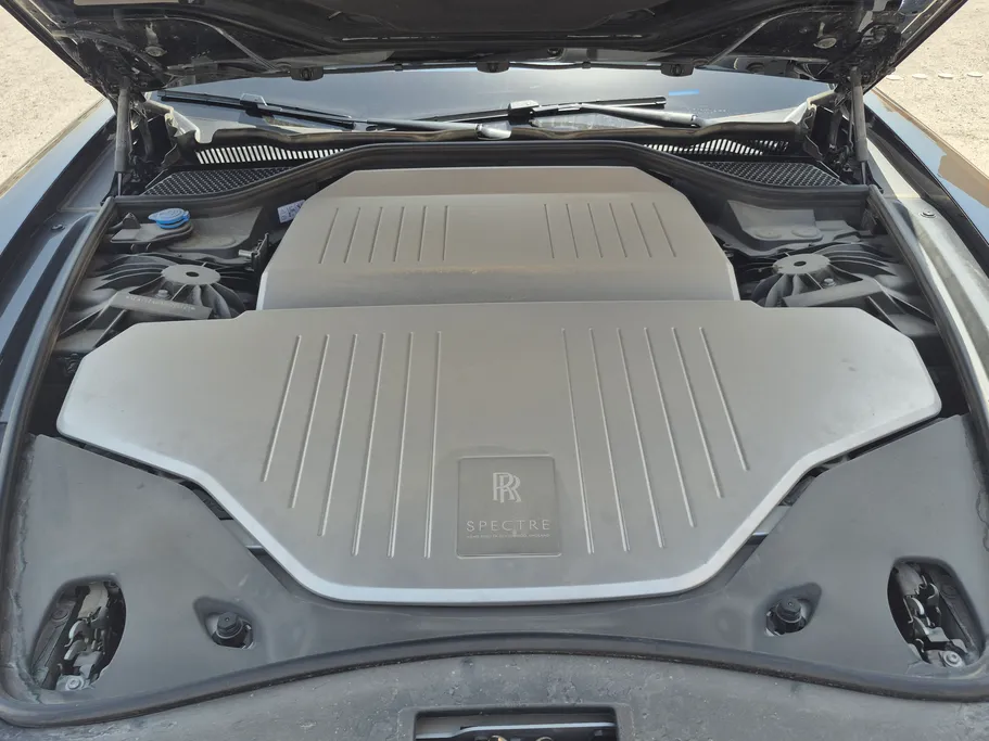 2024 Rolls Royce Spectre  