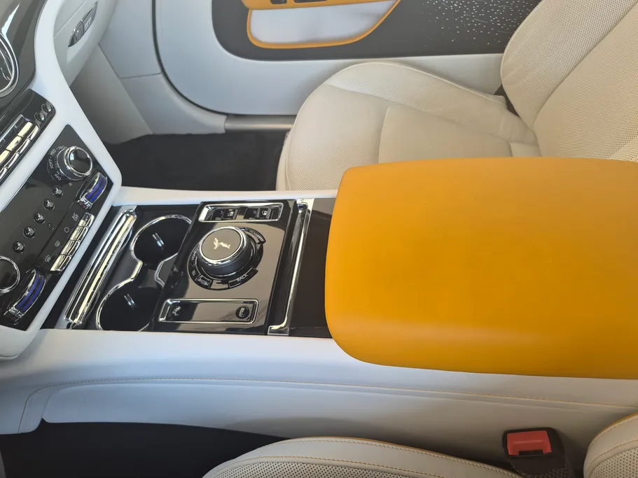 2024 Rolls Royce Spectre  