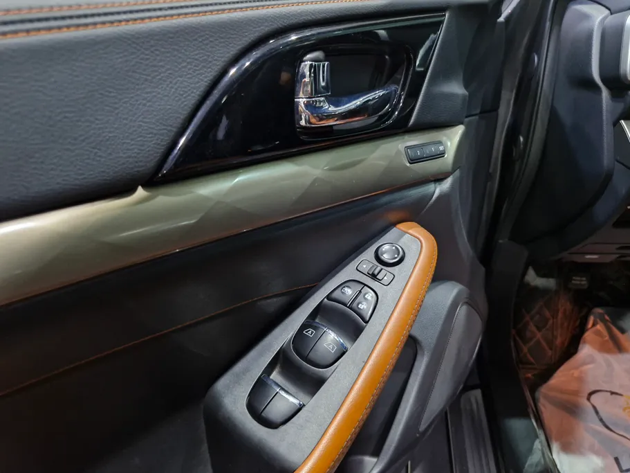 2022 Nissan Maxima SR 