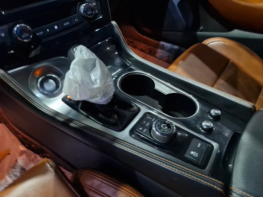 2022 Nissan Maxima SR 