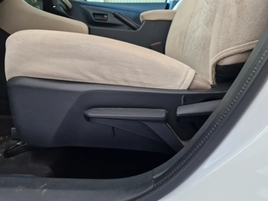 2024 Toyota Yaris  Y 