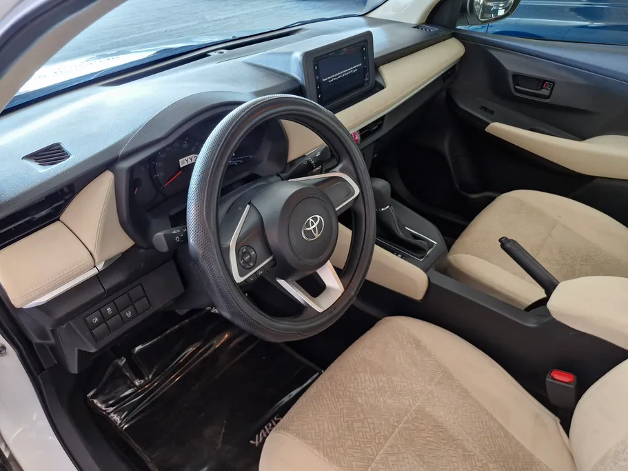 2024 Toyota Yaris  Y 