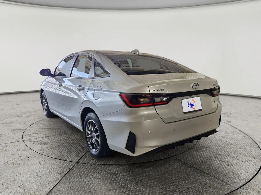 2024 Toyota Yaris  Y 