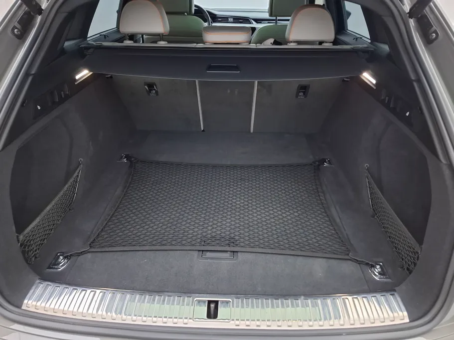 2022 Audi Q8 e-tron 55 