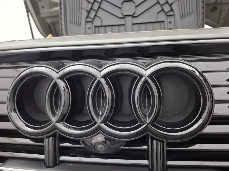 2022 Audi Q8 e-tron 55 