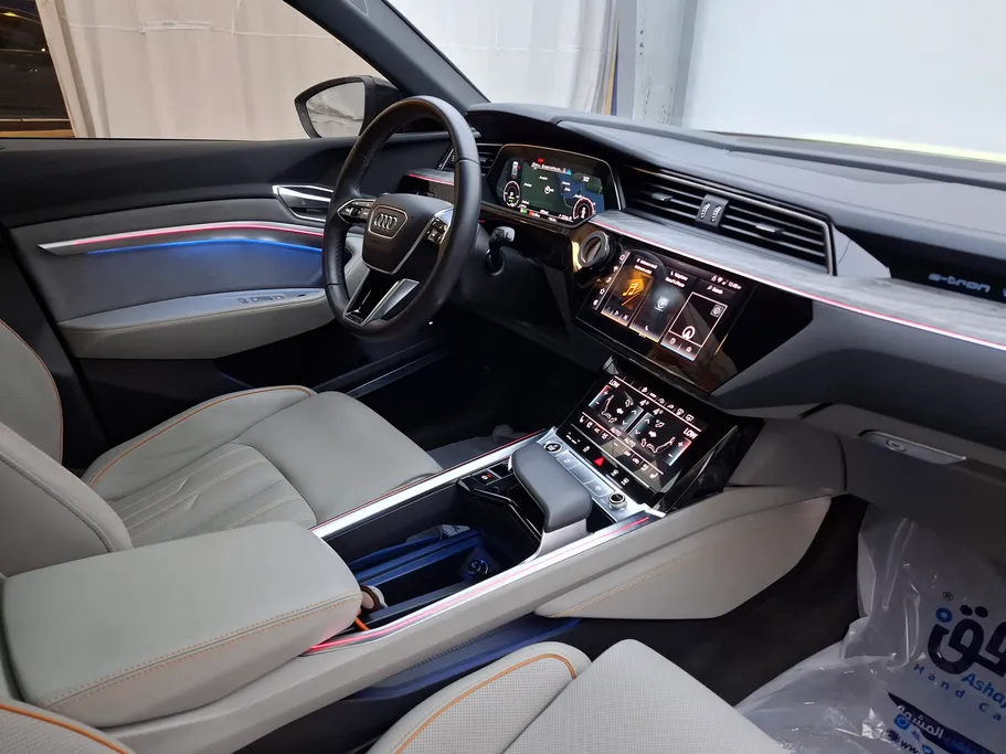 2022 Audi Q8 e-tron 55 