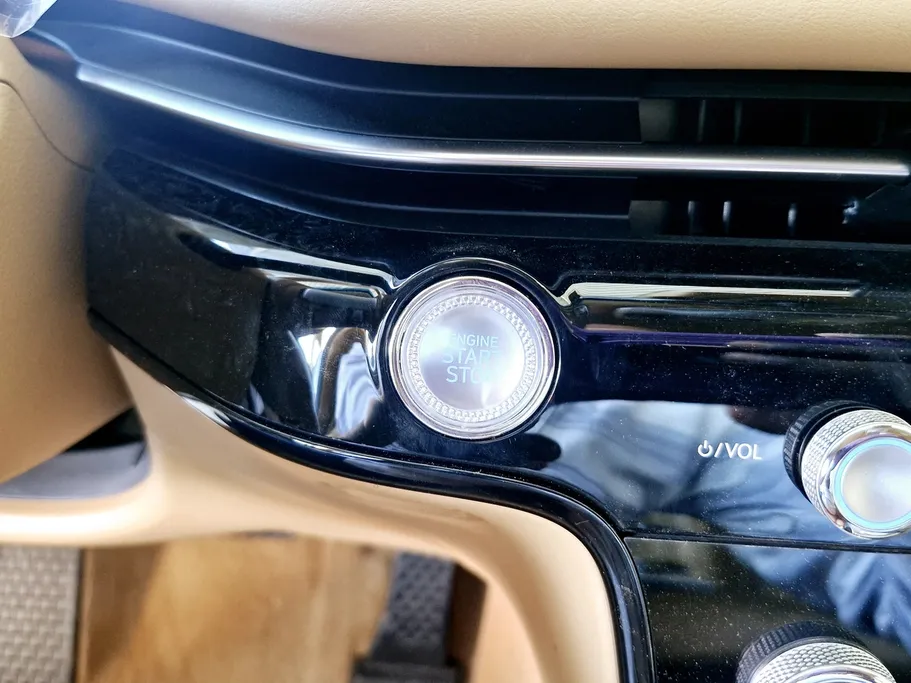 جينيسيس G80 PRESTIGE 2025 