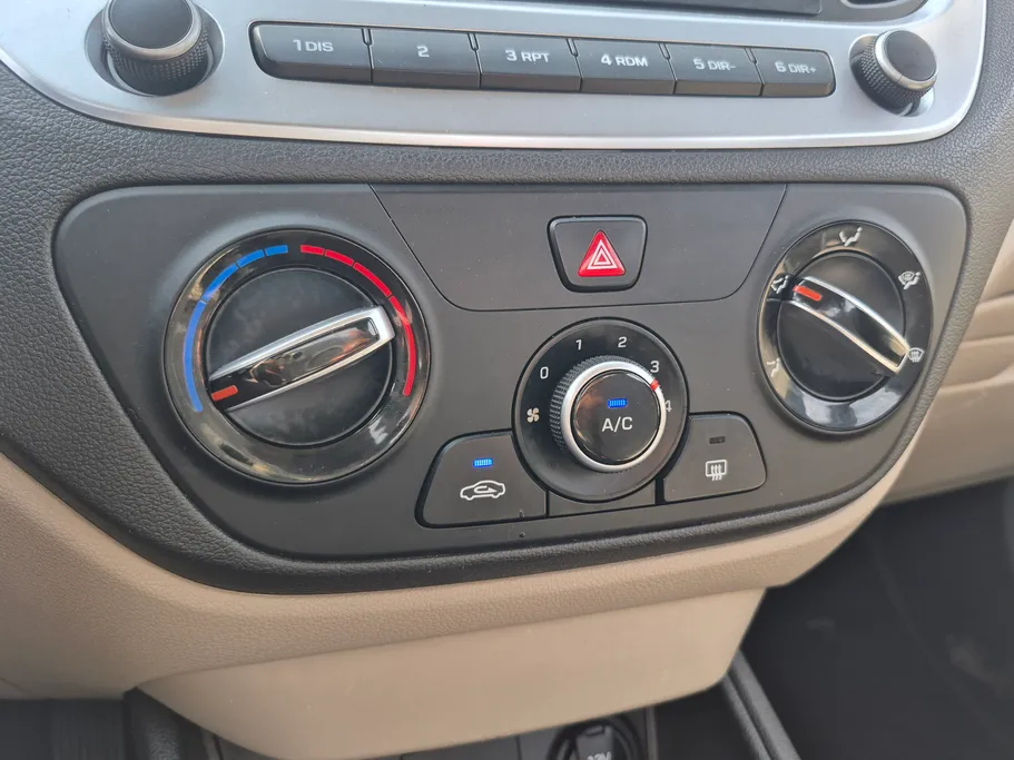 2023 Hyundai Accent Smart 