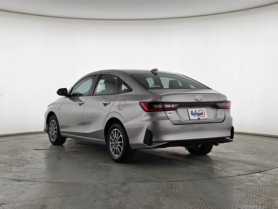 2023 Toyota Yaris  Y 