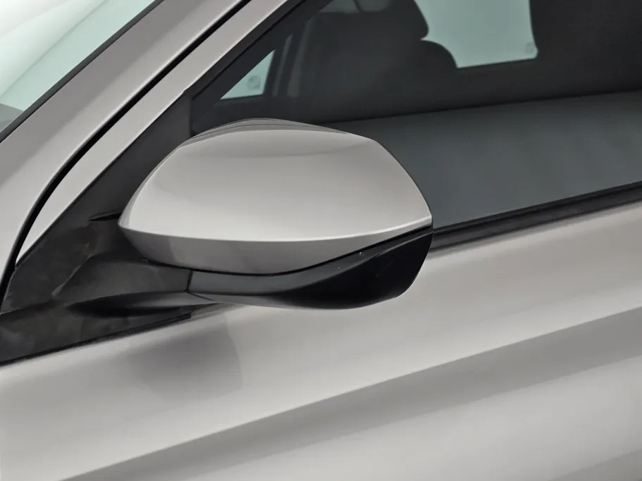 2023 Toyota Yaris  Y 