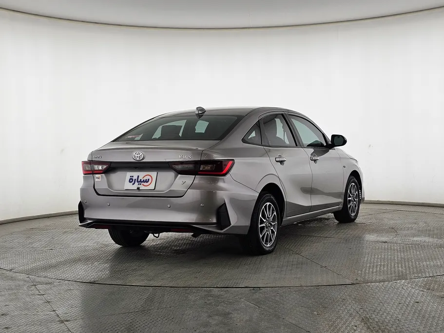 2023 Toyota Yaris  Y 