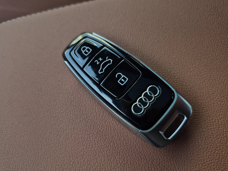 2024 Audi Q8 e-tron 55 