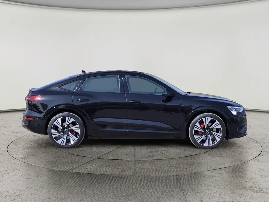2024 Audi Q8 e-tron 55 