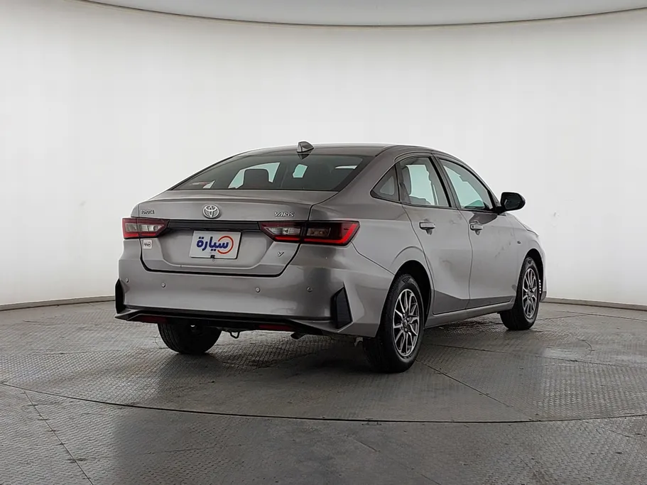 2023 Toyota Yaris  Y 