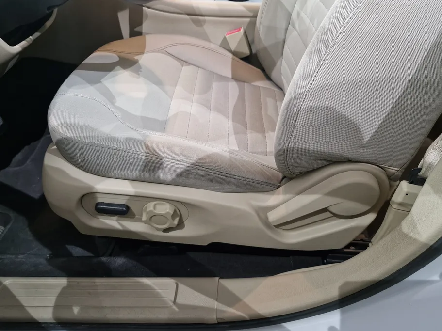2018 Ford Taurus SE 