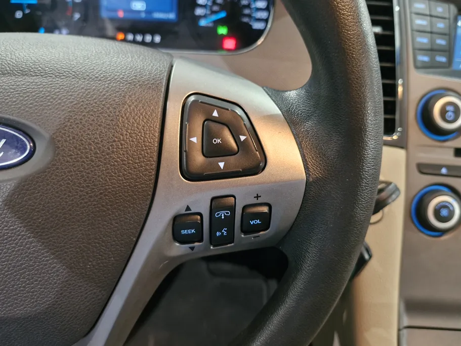 2018 Ford Taurus SE 