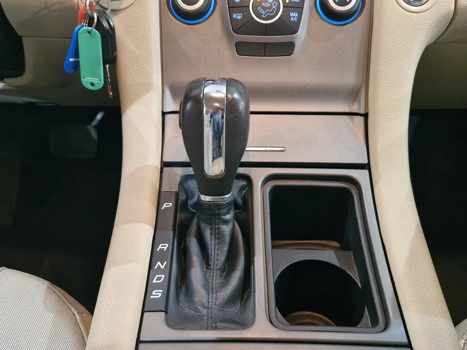 2018 Ford Taurus SE 