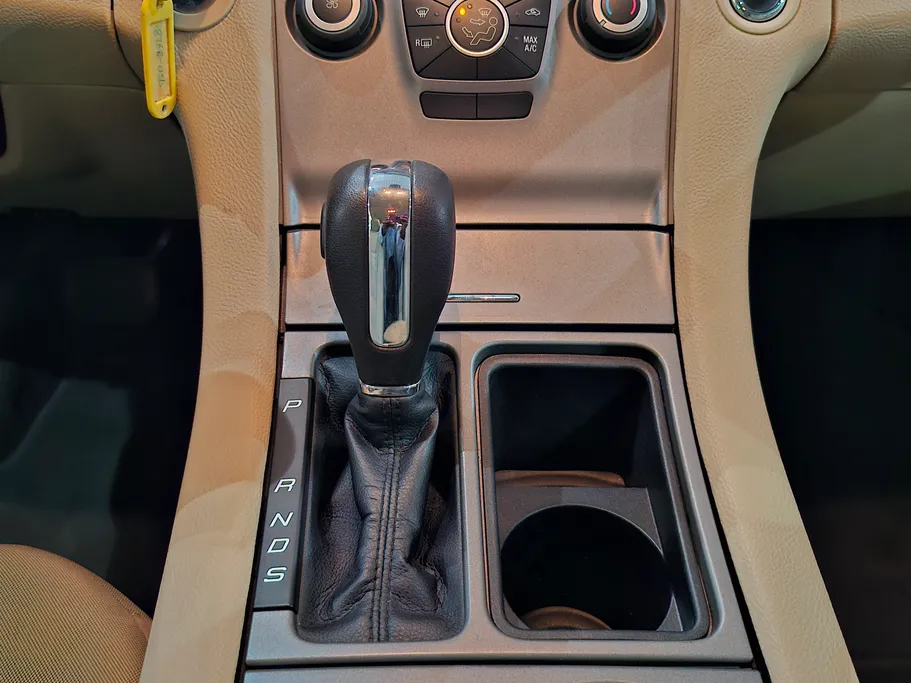 2018 Ford Taurus SE 