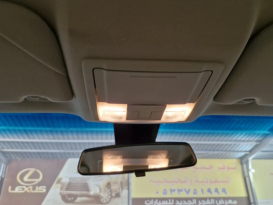 2018 Ford Taurus SE 