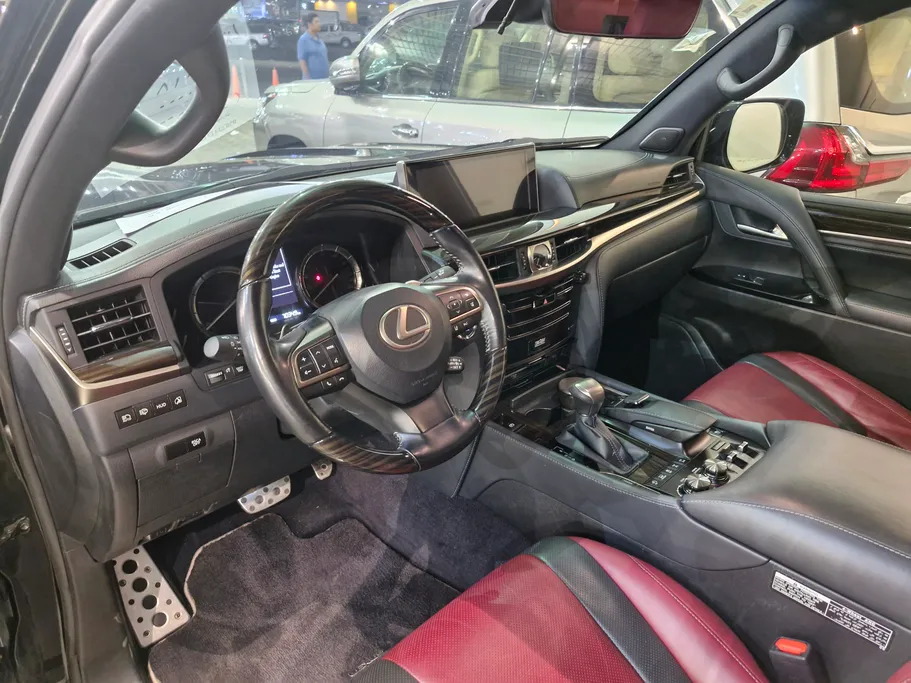 لكزس LX 570 S 2018 
