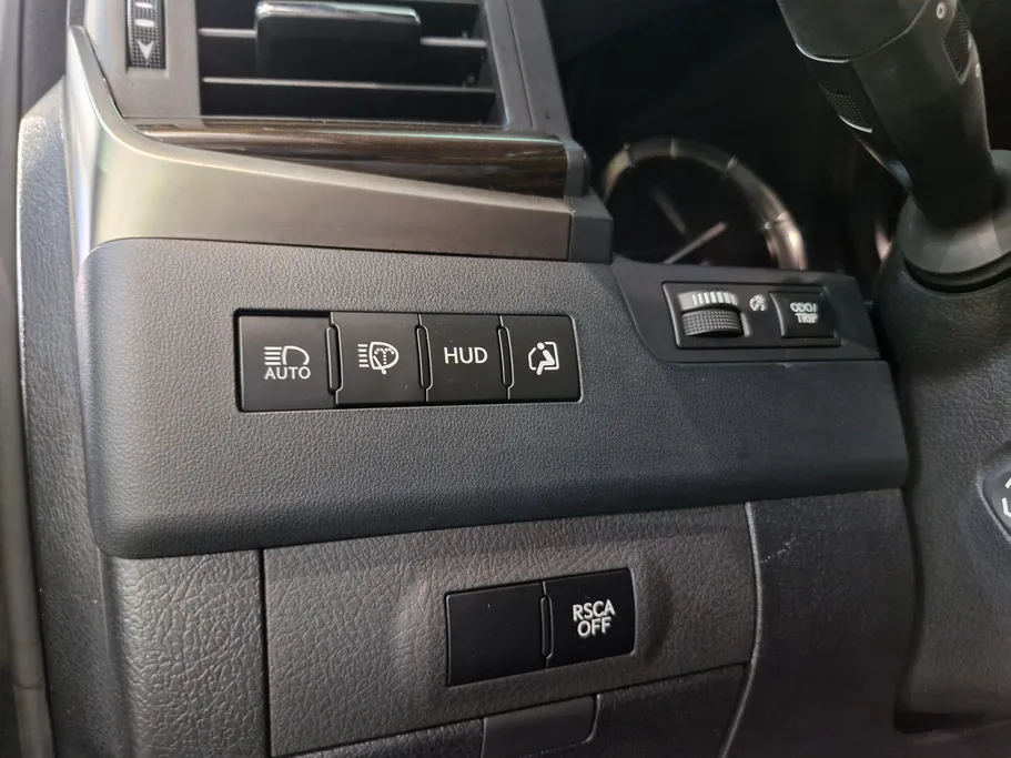 لكزس LX 570 S 2018 