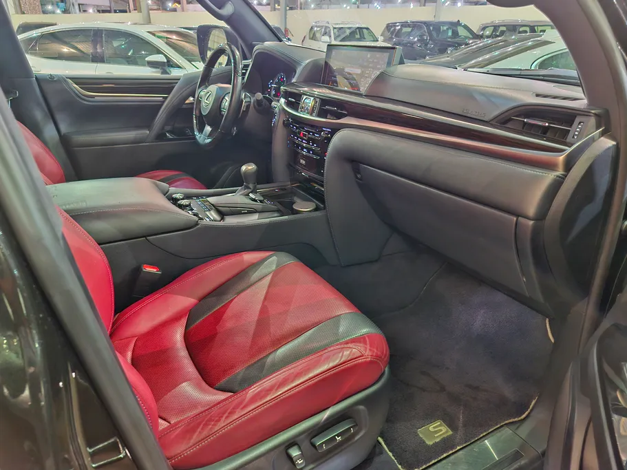 لكزس LX 570 S 2018 