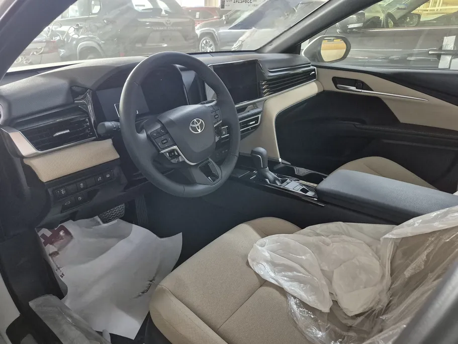 2025 Toyota Camry  LE 