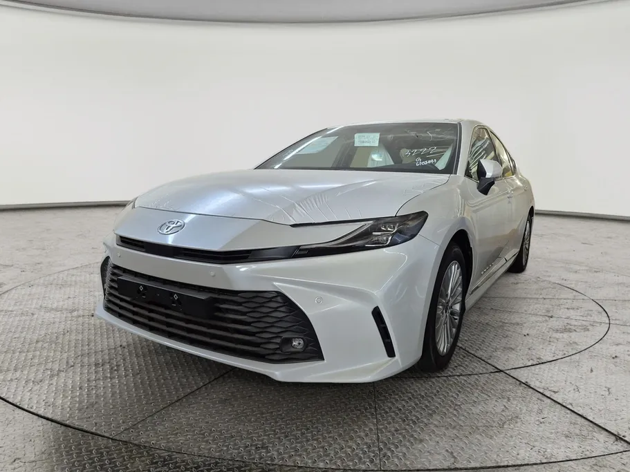 2025 Toyota Camry  LE 