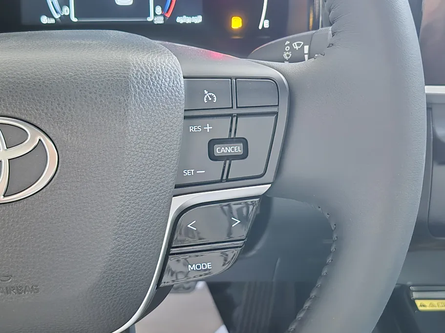 2025 Toyota Camry  LE 