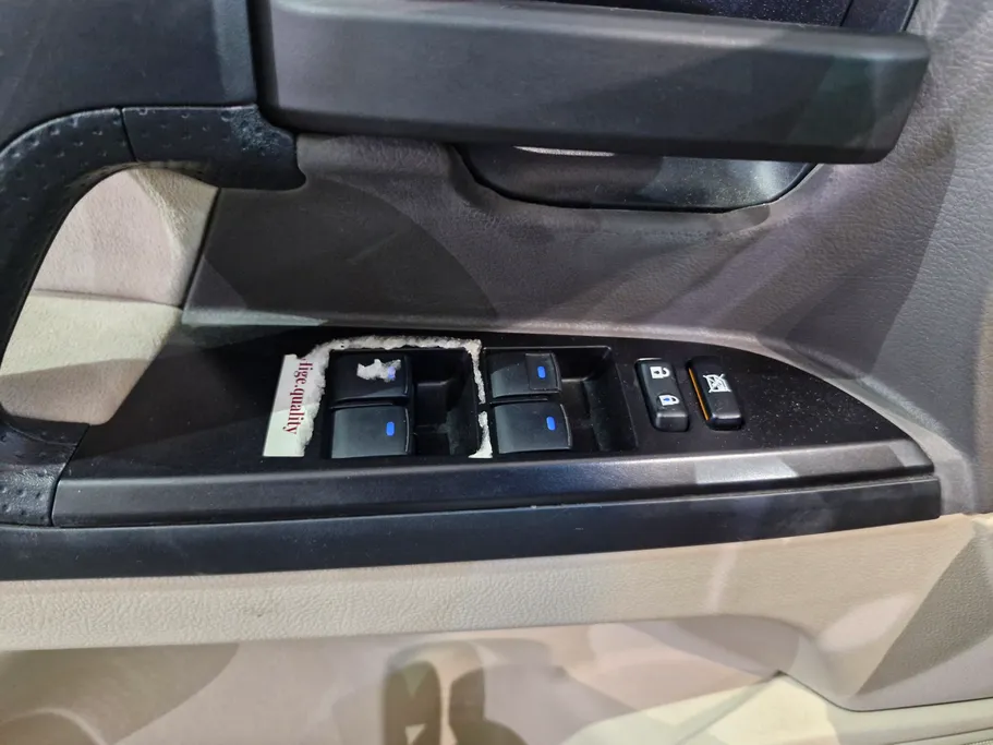 2019 Toyota Land Cruiser Grand Touring 