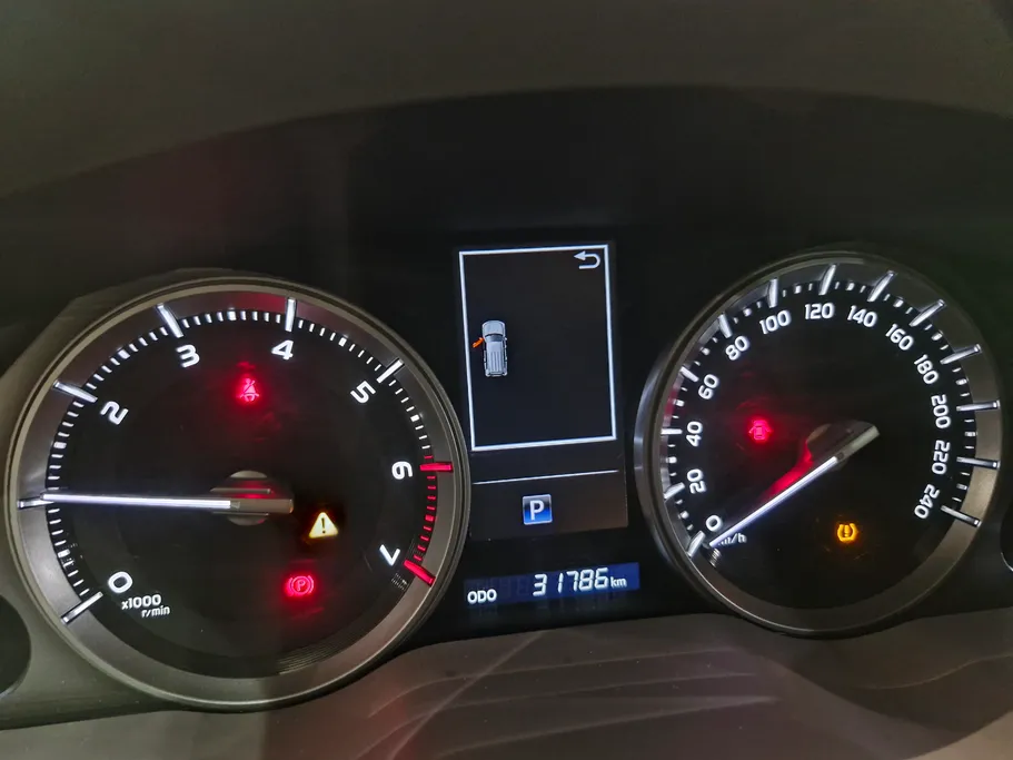 2019 Toyota Land Cruiser Grand Touring 