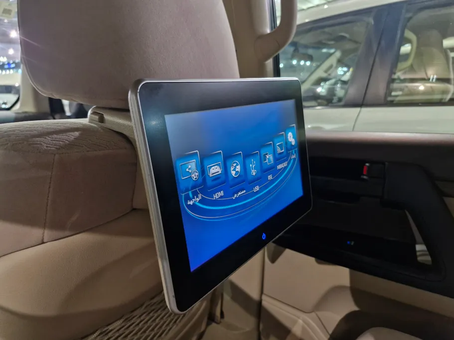 2019 Toyota Land Cruiser Grand Touring 