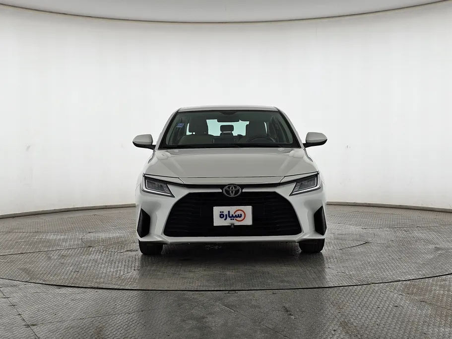 2023 Toyota Yaris  Y 