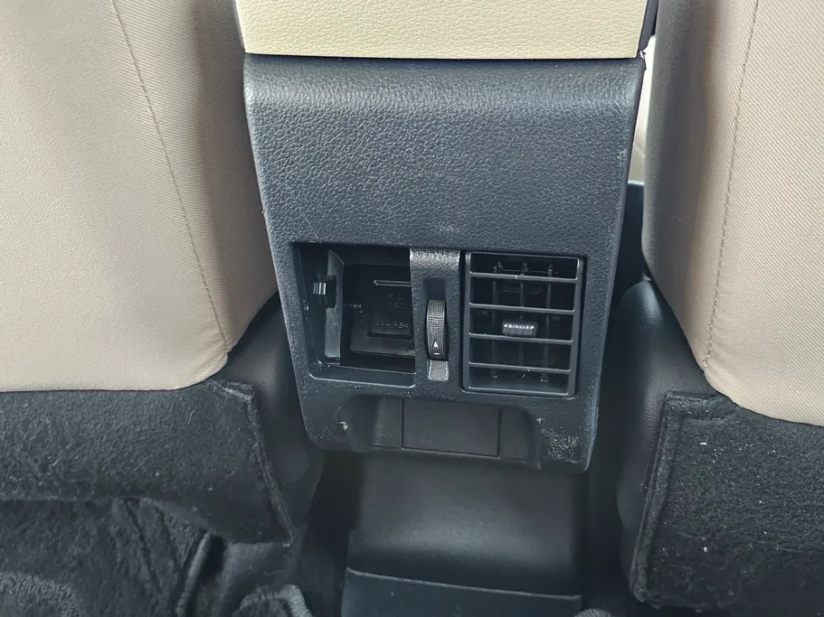 2023 Toyota Yaris  Y 