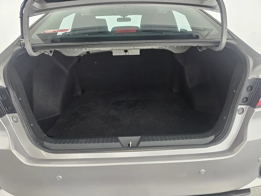 2023 Toyota Yaris  Y 