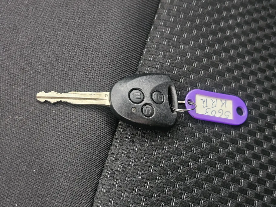 2023 Toyota Yaris  Y 