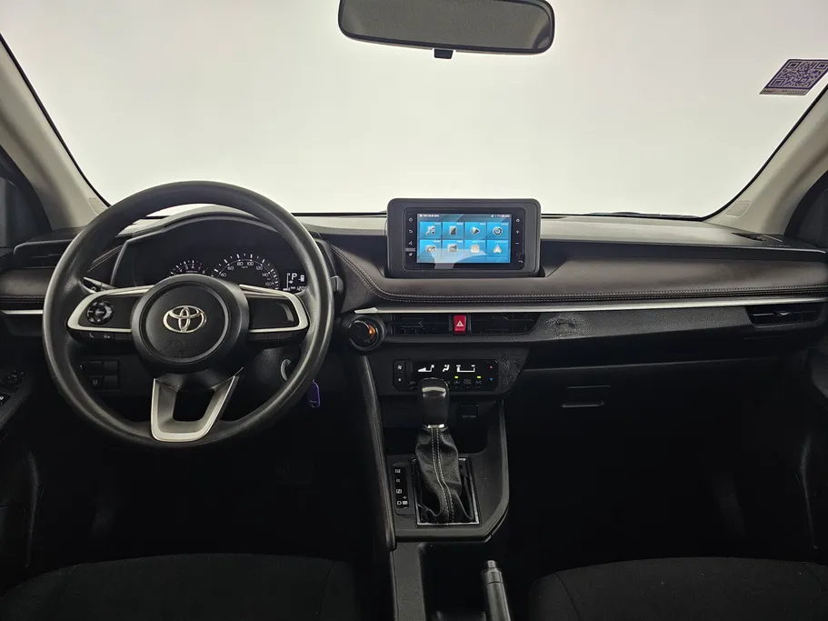 2023 Toyota Yaris  Y 