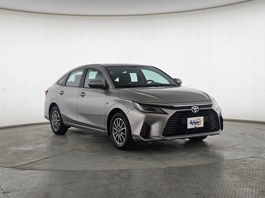 2023 Toyota Yaris  Y 