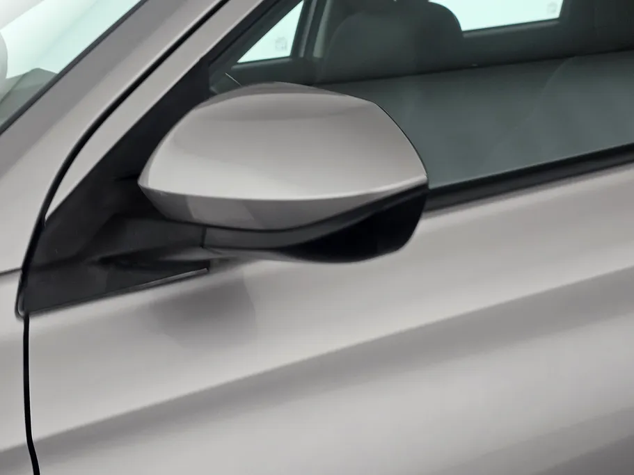 2023 Toyota Yaris  Y 