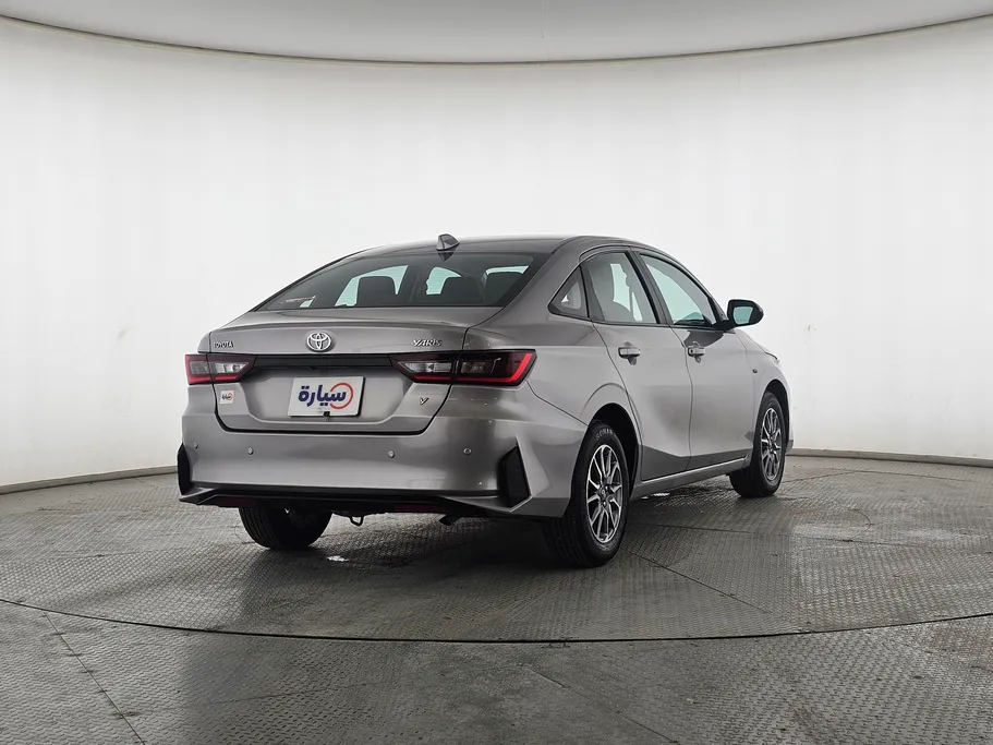2023 Toyota Yaris  Y 