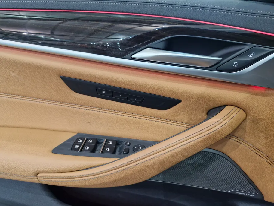 2021 BMW 5 Series 530i 