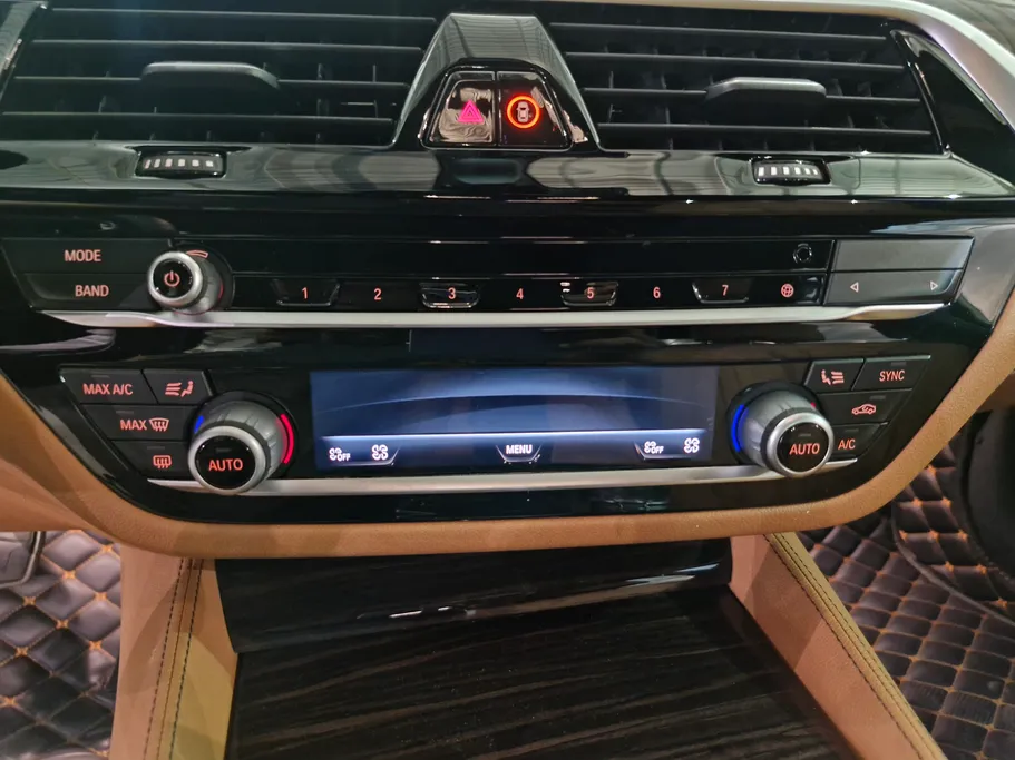 2021 BMW 5 Series 530i 