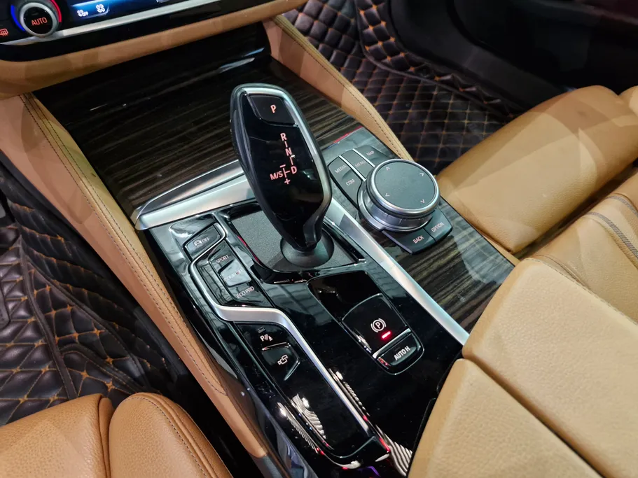 2021 BMW 5 Series 530i 