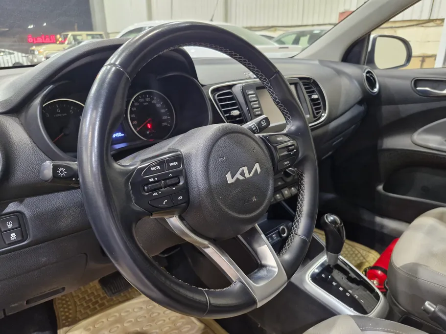 2022 Kia Pegas LX 