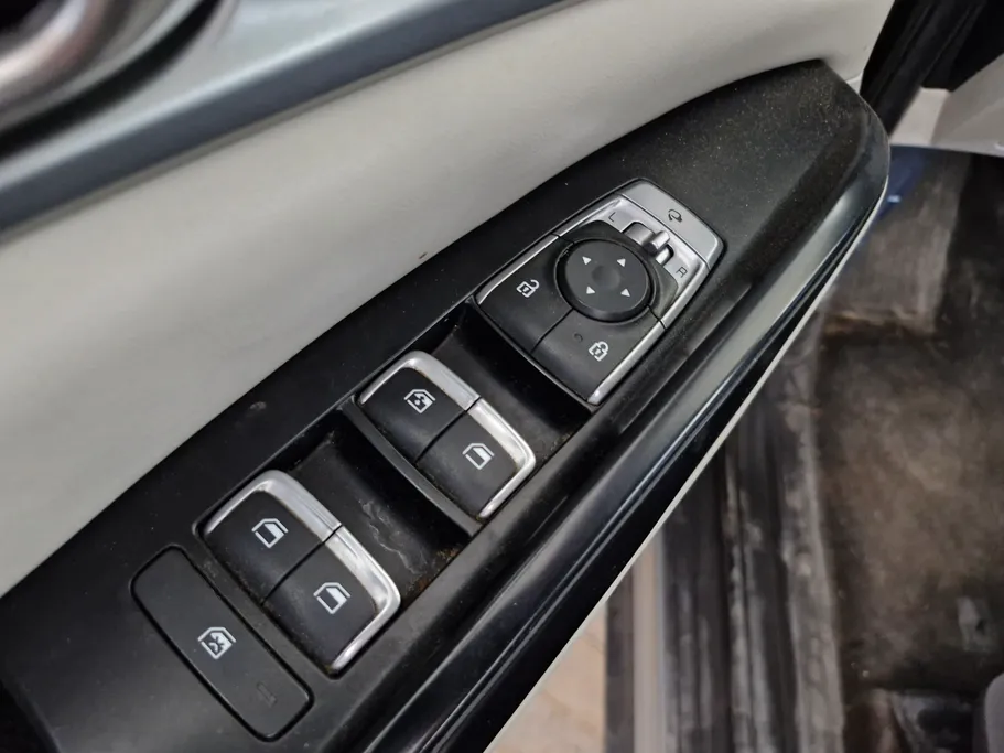 2023 Kia Carnival GL 
